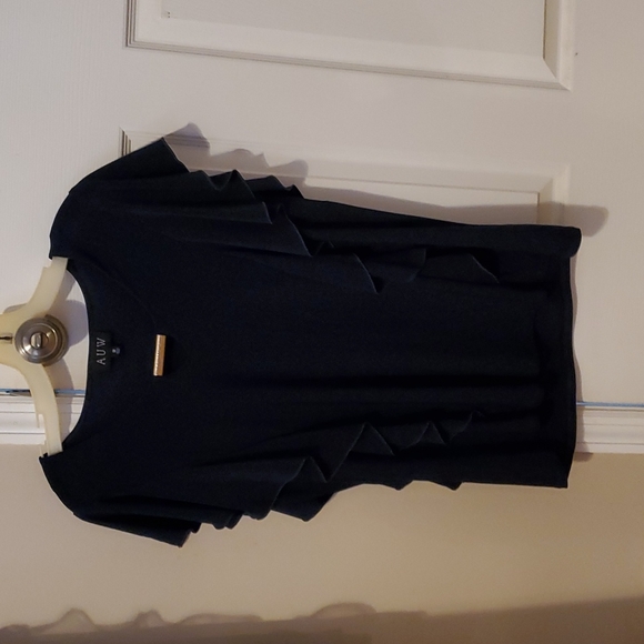 AUW Tops - Lovely baby blue top